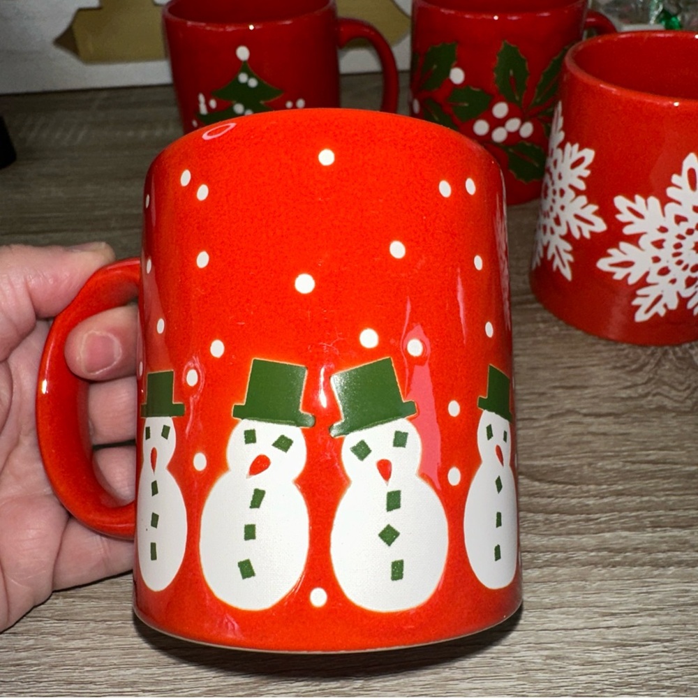 4 CHRISTMAS Waechtersbach Mugs Cups Coffee Wreaths , Snowman, tree and snowflake - Picture 4 of 15